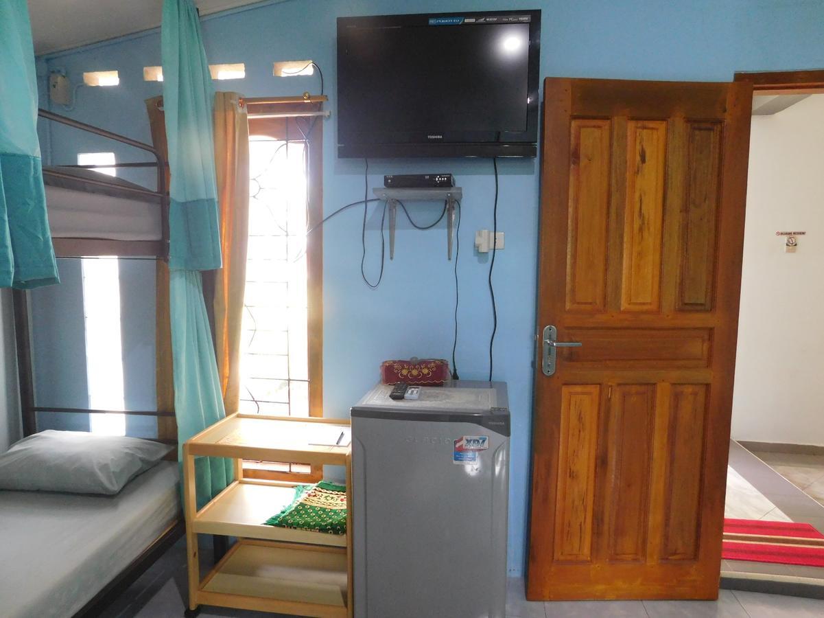 Belitung Backpacker Apartment Tanjung Pandan Exterior photo